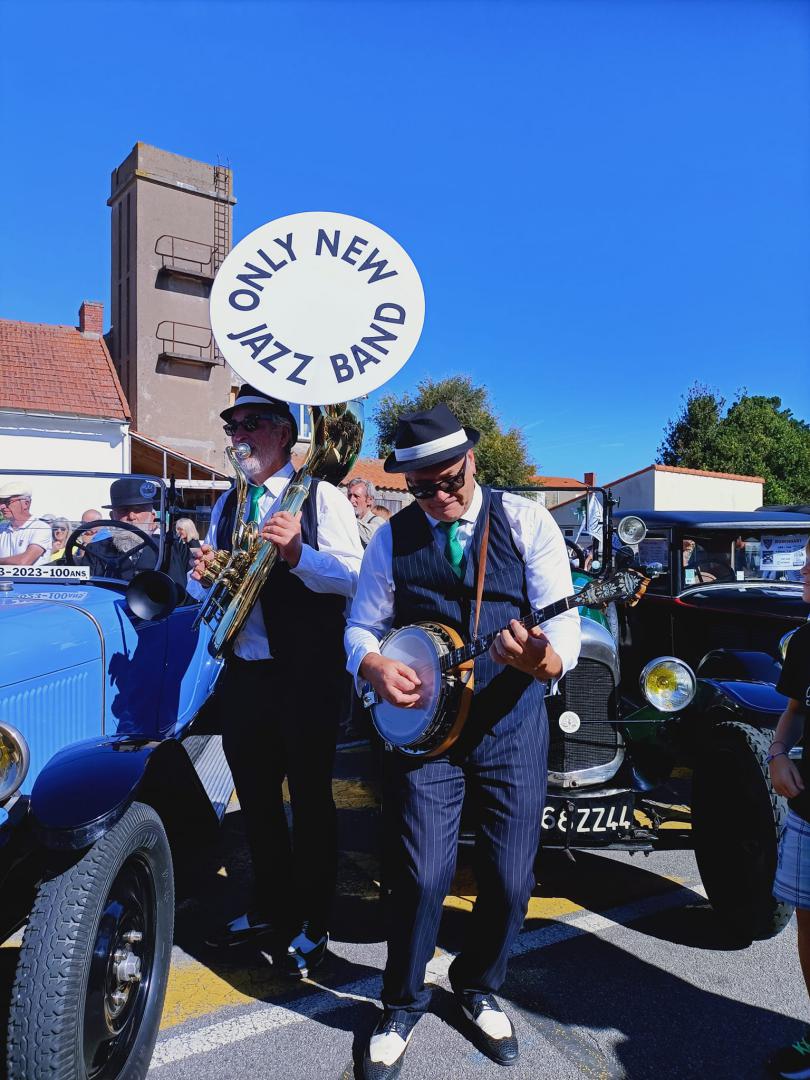 Dimanche 24 septembre 2023, le groupe ONLY NEW JAZZ BAND était en formule 4tet à La Bernerie-en-Retz (44), dans le cadre du festival RETZRODAY 2023 (10ème édition) ! Également au programme de cette édition : Te Becker Trio, Jerry Lease, Tony Marlow Trio, The Redcatz, DJ Barbier de sa Ville.