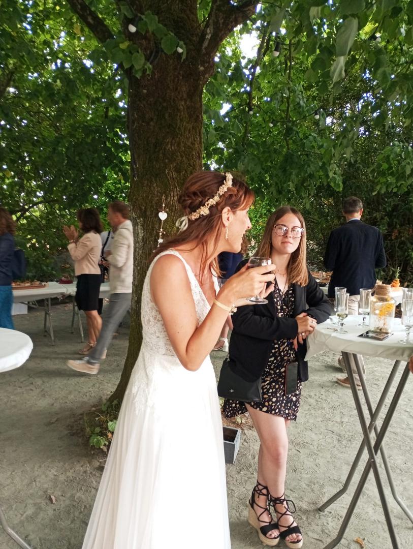 Samedi 22 juillet 2023, le groupe SAMOVAR SWING TRIO était au Domaine de la Moinardière, Le Bernard (85), pour l'animation d'un cocktail de mariage  !