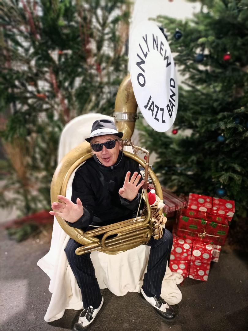 Dimanche 03 décembre 2023, le groupe ONLY NEW JAZZ BAND était en formule Trio au marché de Noël de Basse-Goulaine (44) !